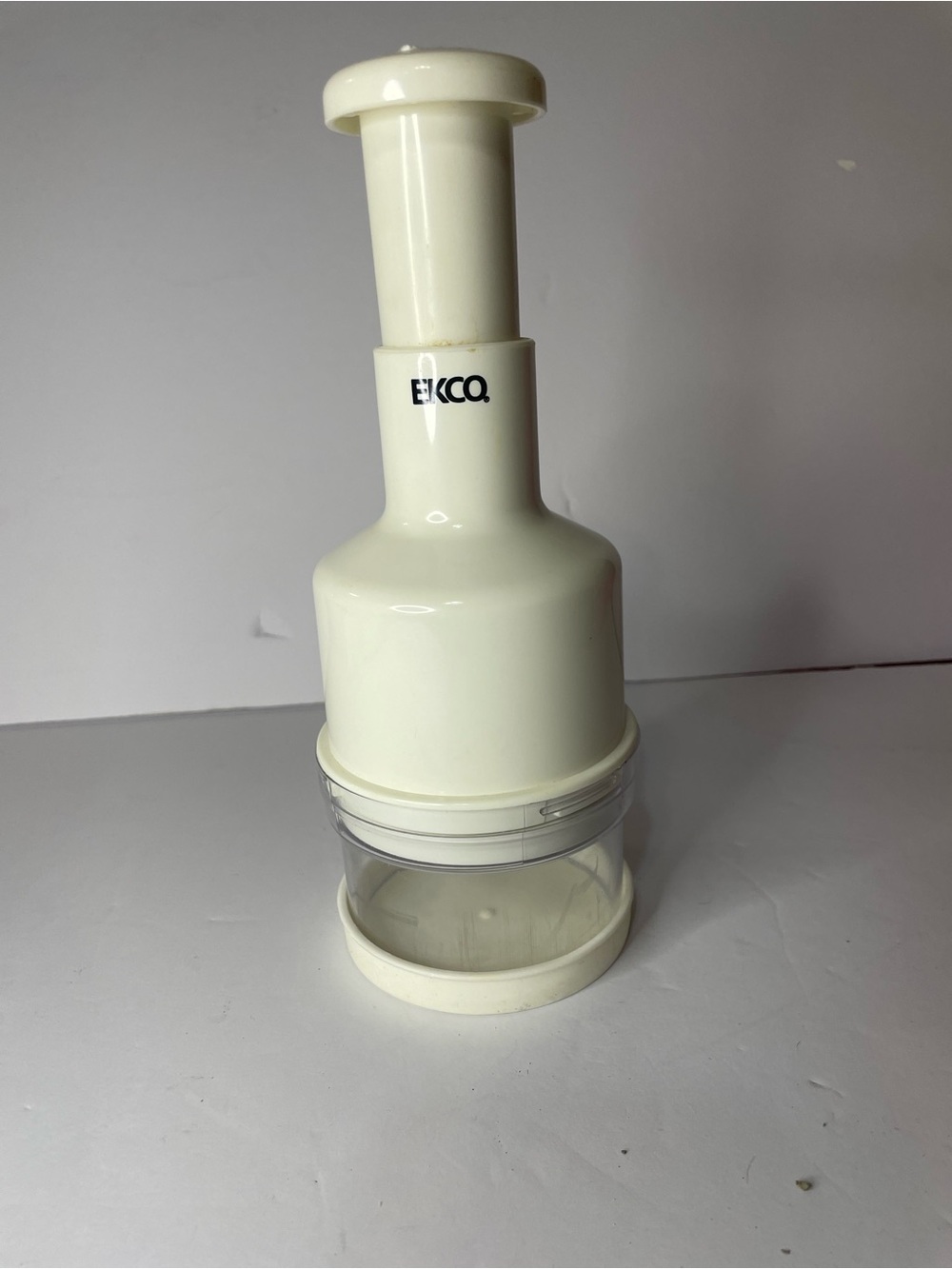 Ekco White Manual Food Chopper